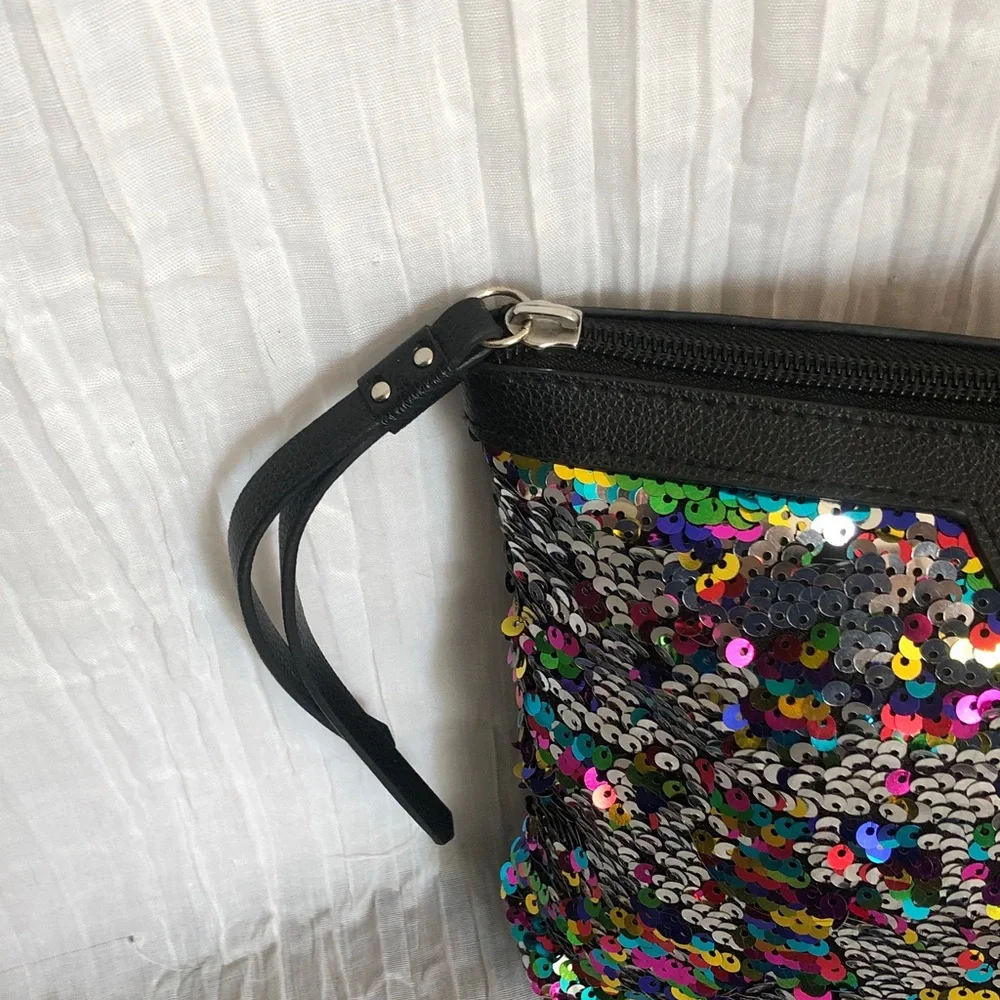 VICTORIA’s SECRET sparkly beaded large cosmetic makeup travel bag